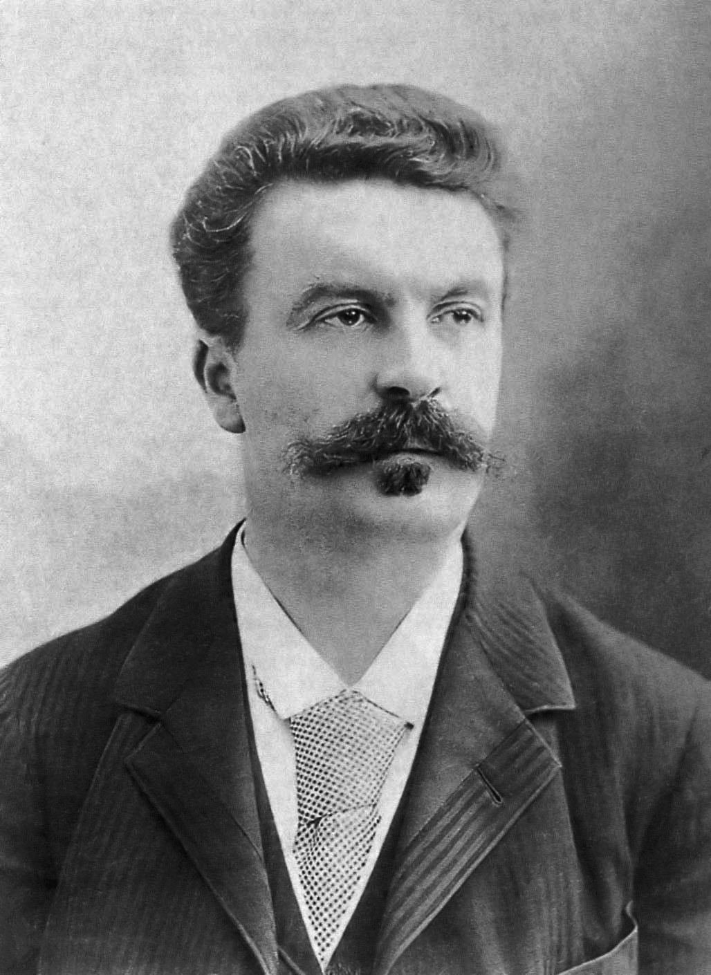 guy-de-maupassant-fotograferad-av-f-lix-nadar-1888.jpg